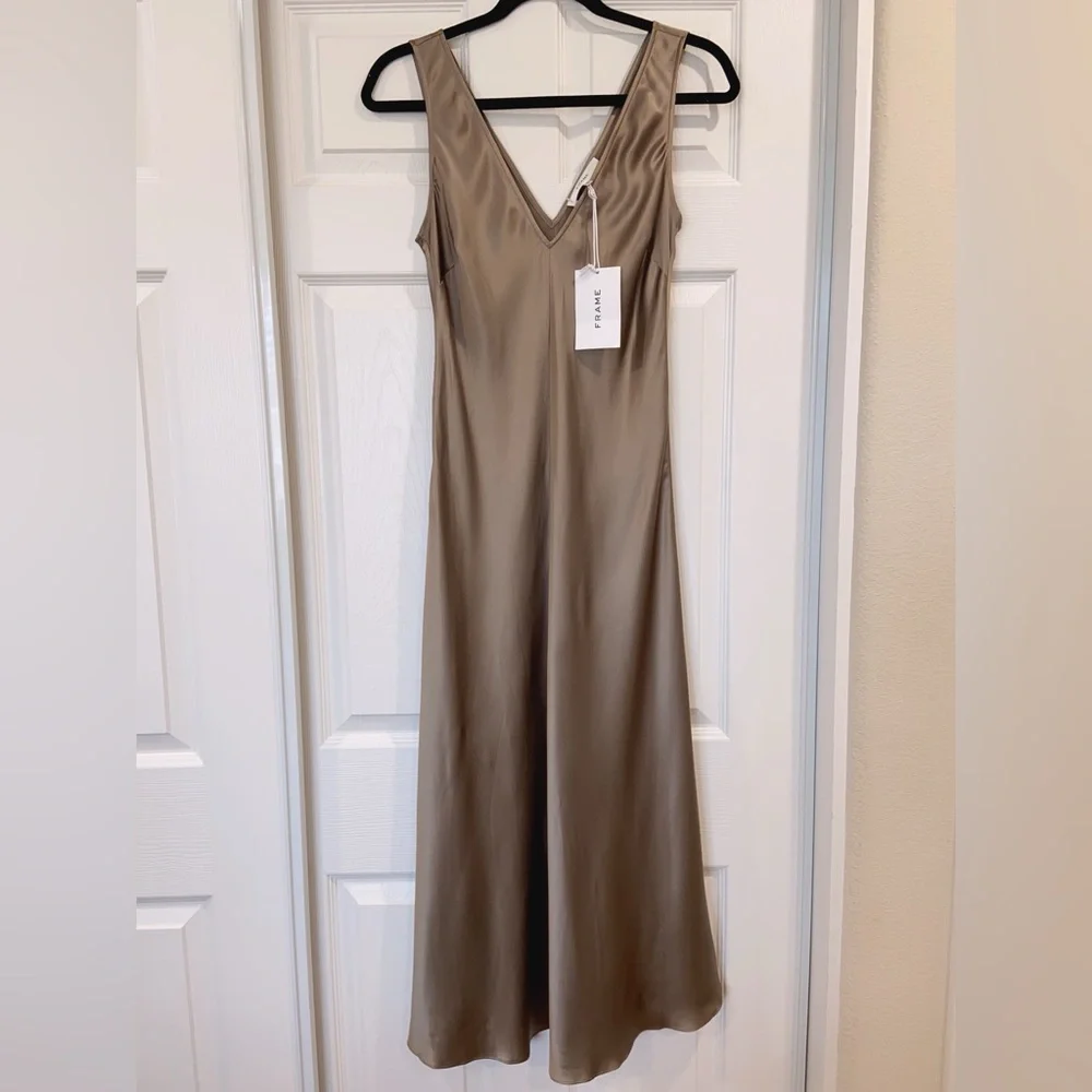 NWT $628 Frame Savannah Silk Satin Midi Dress In Cypress
